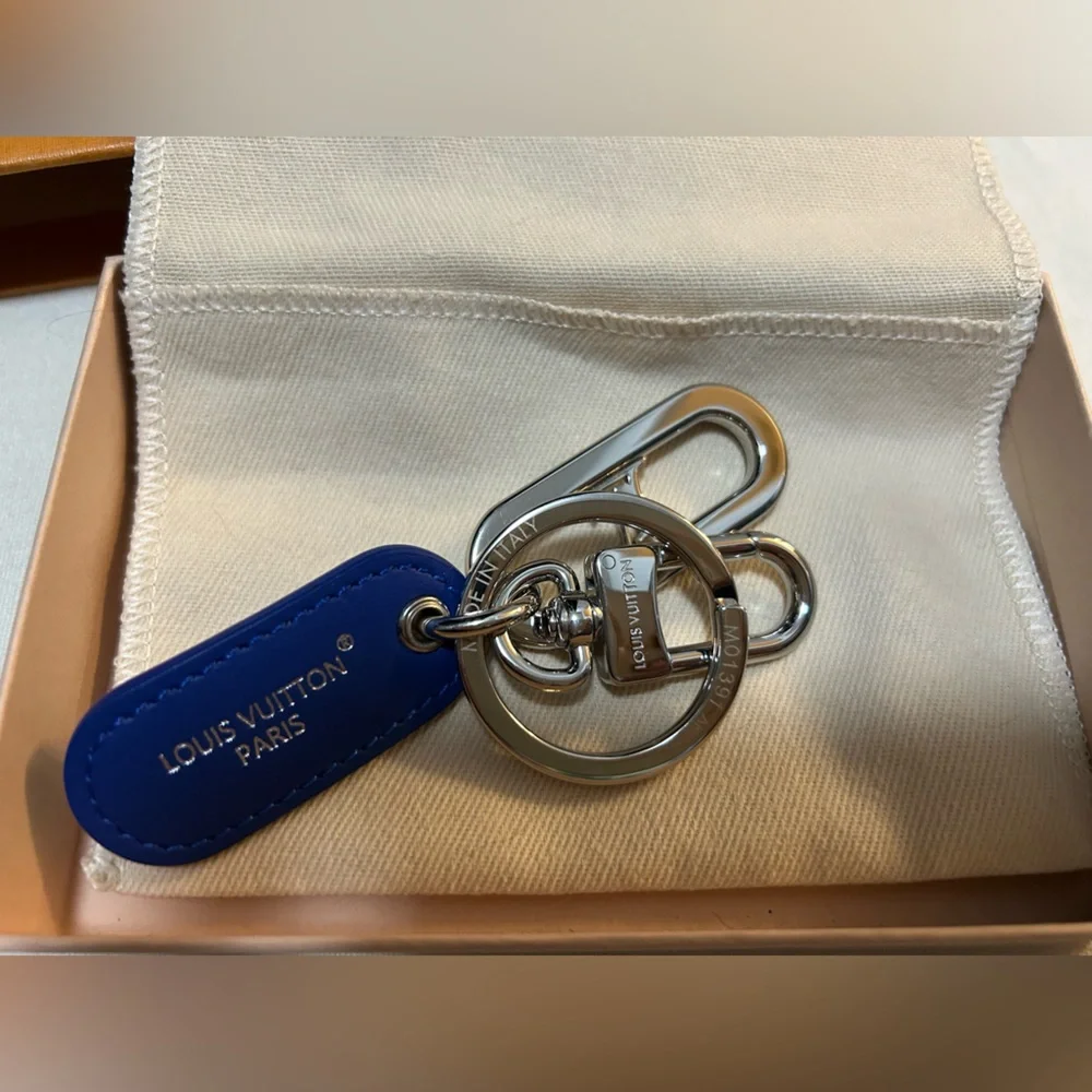 Authentic Louis Vuitton Limited Edition Porte Cles keychain for men. New in box. - Picture 9 of 11